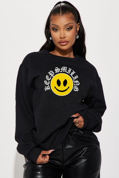 LONG SLEEVE HAPPY FACE